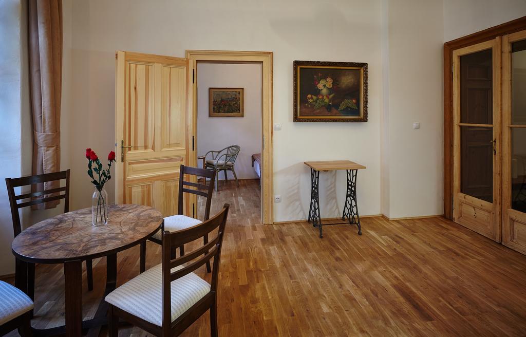 Queen Bee Apartamento
